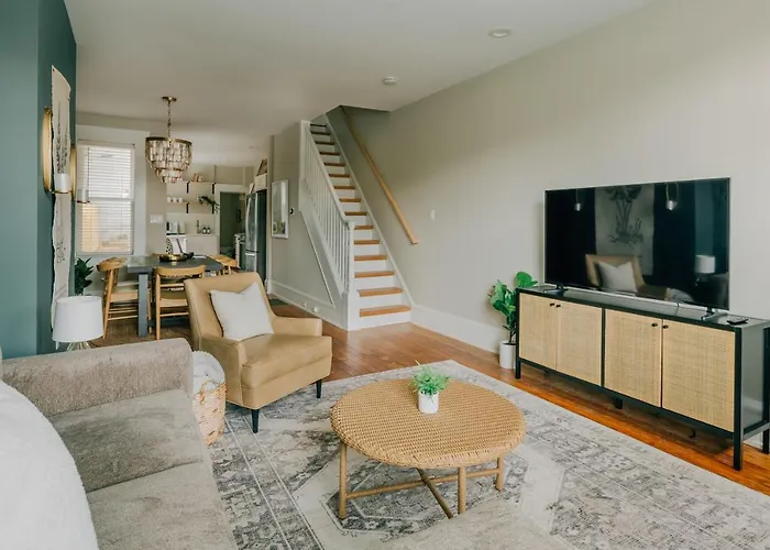 Quaint Boho Home In Lancaster City