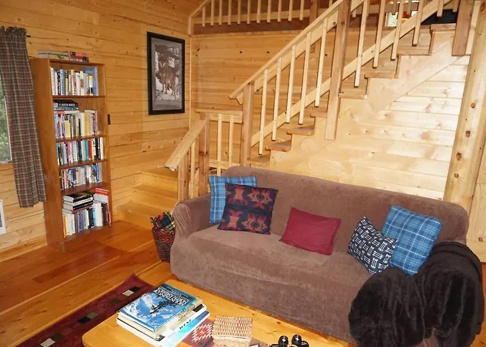 Beautiful Mountain Cabin Near Tetons Yellowstone