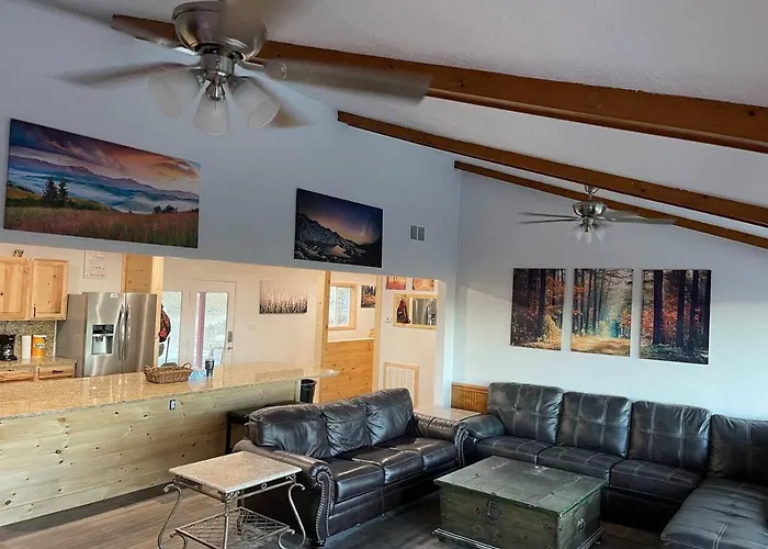 Overlook Lodge