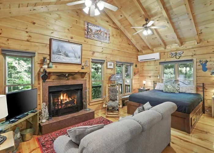 Open Studio Lodge At Little Rock Creek