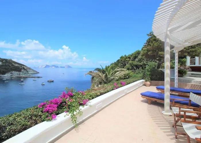 Magi - Villa Amare
