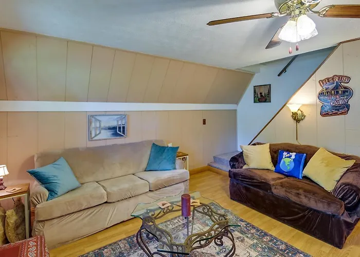 Dog-Friendly Home Rental ~ 5 Mi To Cave Run Lake!