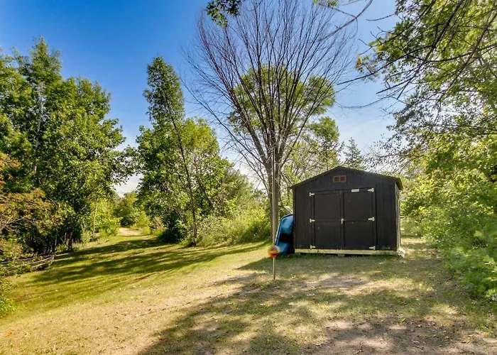 Pet-Friendly Richville Vacation Rental W/ Dock!