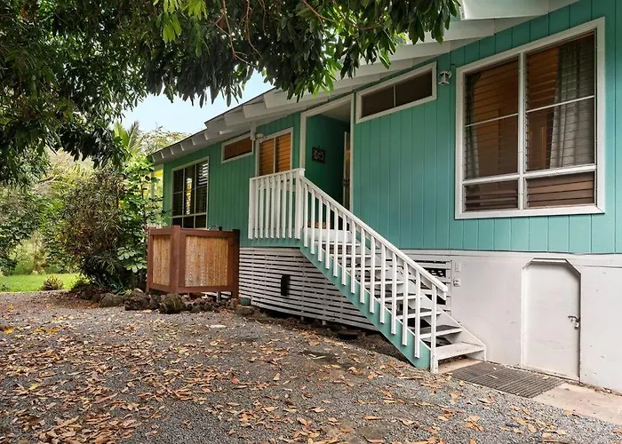 New A/C Central Kona Surf House 4Bd/4Bth Sleeps8