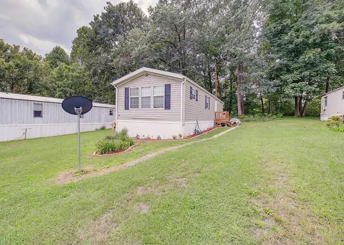 Creekfront Max Meadows Mobile Home With Deck!