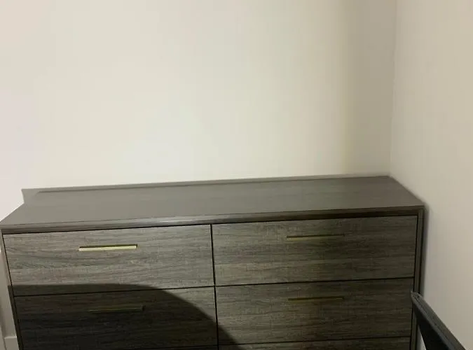 Entire 2Br Guest House In Quiet Area
