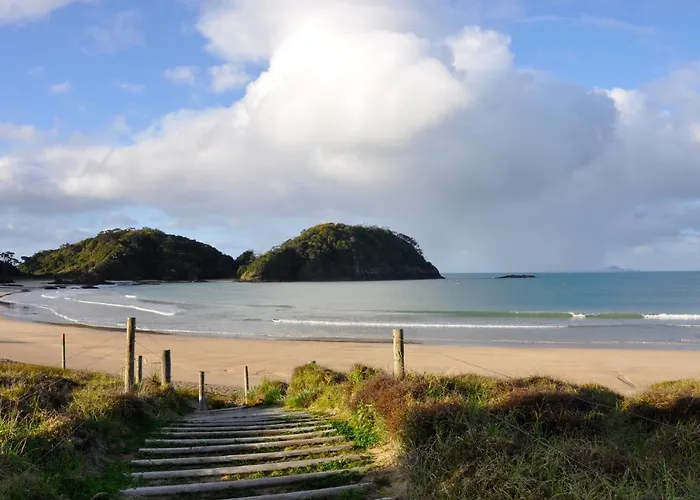 Matapouri & Tutukaka Spectacular Coastal Views- Aroha Luxury Guest Suite