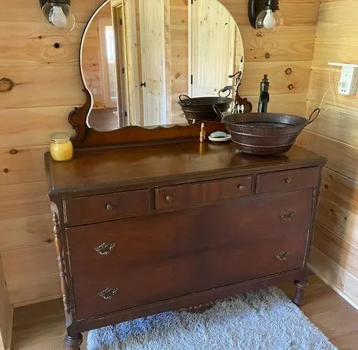 Cabin With A View In Hot Springs—Walk To At
