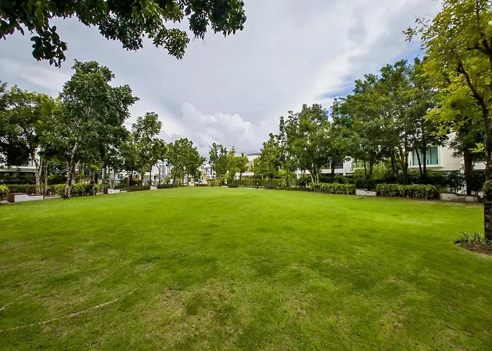 Townhouse In Laguna Park
