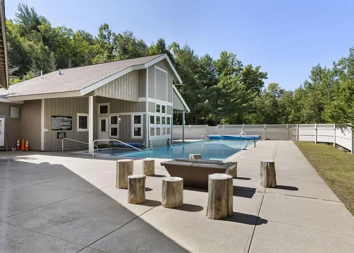 New Host! Exceptional Sunday River Ski In Ski Out Condo