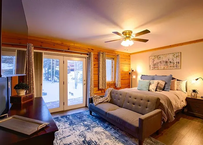 Northern Lights Retreat Cozy Fairbanks Stay