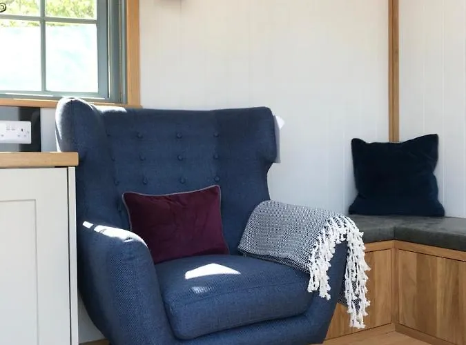 Skylark Shepherds Hut