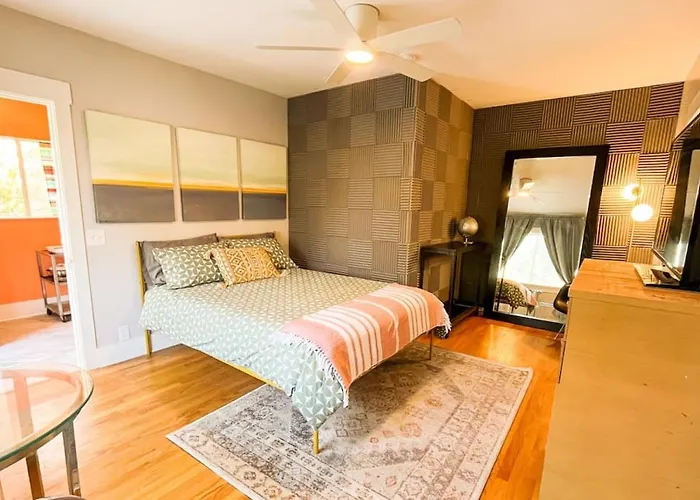 Peaceful 1Br Suite, Yurt And Barn In Cypress Park