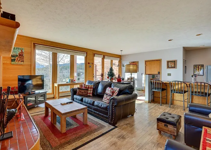 Heated Pool Access + Near Skiing: Colorado Retreat