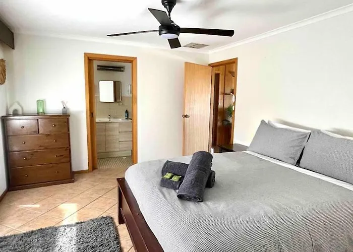 Cooinda Holiday Village House