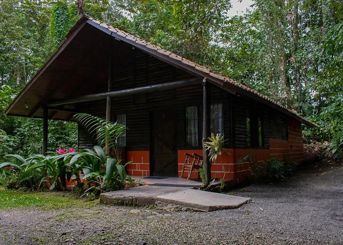 Arenal Oasis Eco Lodge & Wildlife Refuge