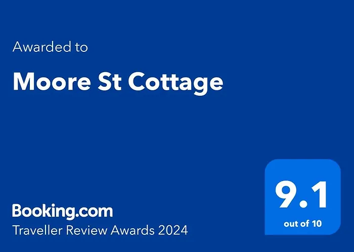 Moore St Cottage