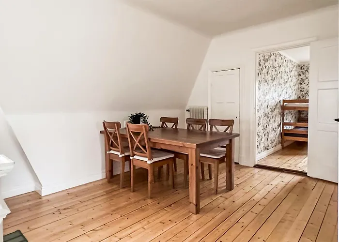 5 Bedroom Lovely Home In Ruda
