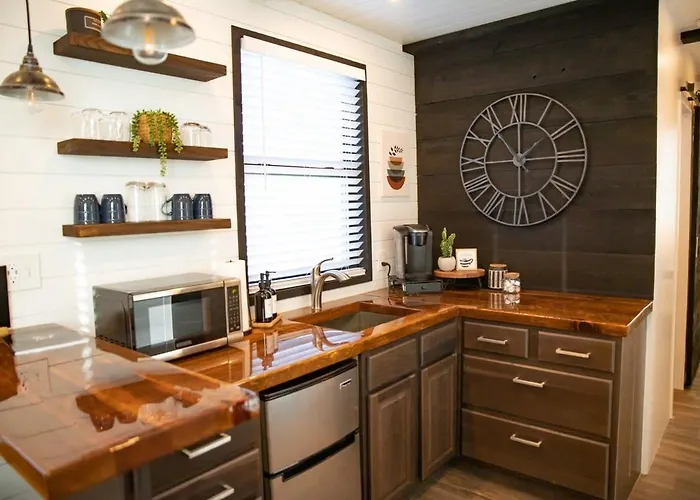New Moonlight Ridge-Shipping Container Home