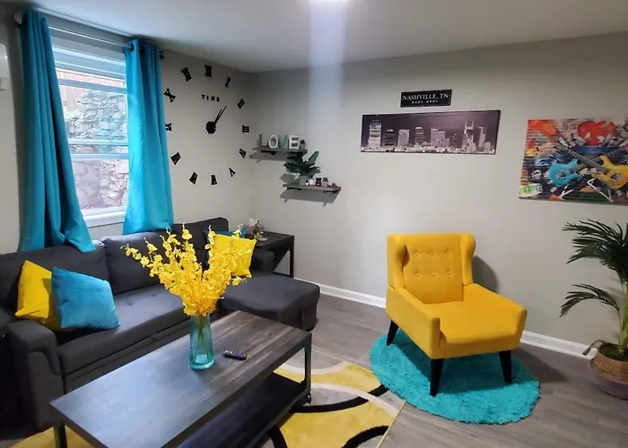 Cozy Nashville Duplex Unit B