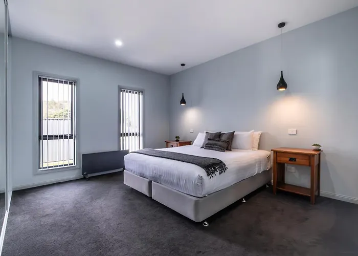 Sweet Wattle Retreat 1