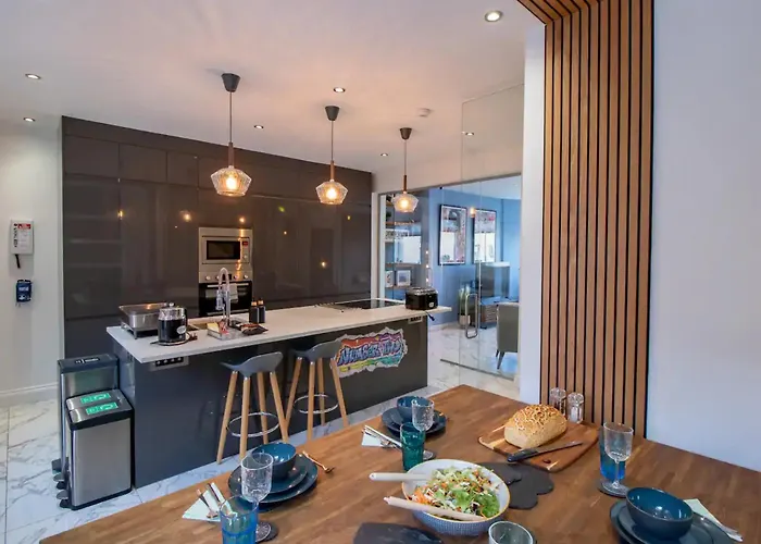 Bespoke Coastal Retreat Whitley Bay - Pass The Keys