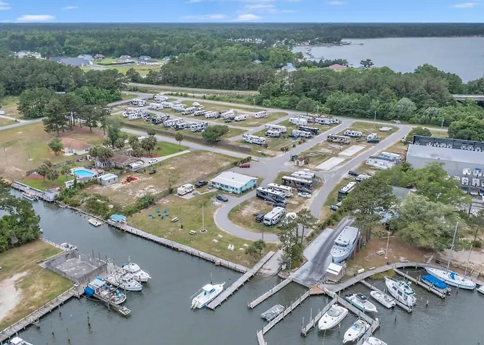 Waterfront Vacation Home Near Camp Lejeune