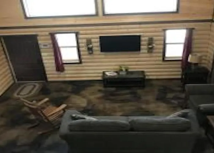 Farm House Cabin, Patio, Tv Room, Games, Bbq, Campfire