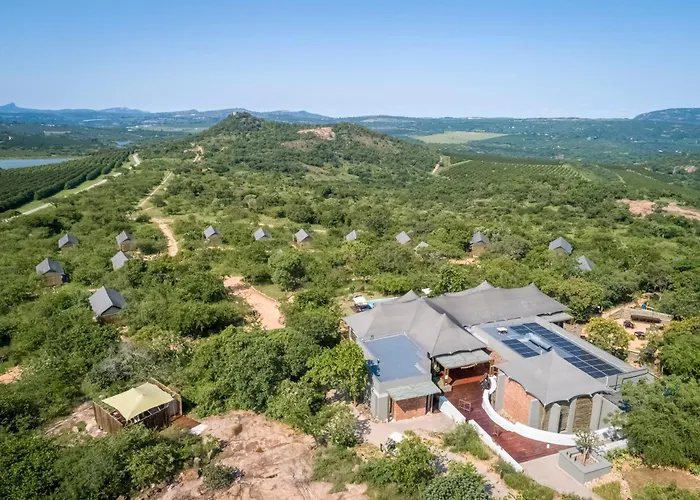 Ndhula Luxury Tented Lodge
