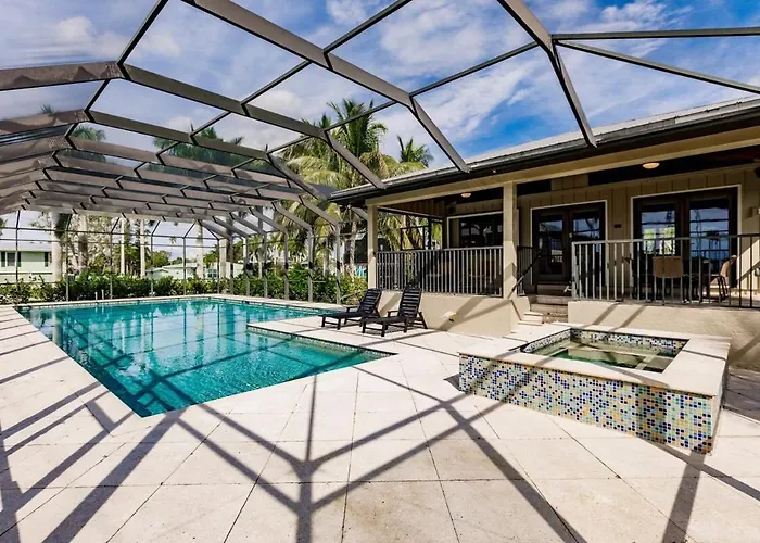 Lostman'S Lodge - Everglade City, Sunset View Pool & Hot Tub