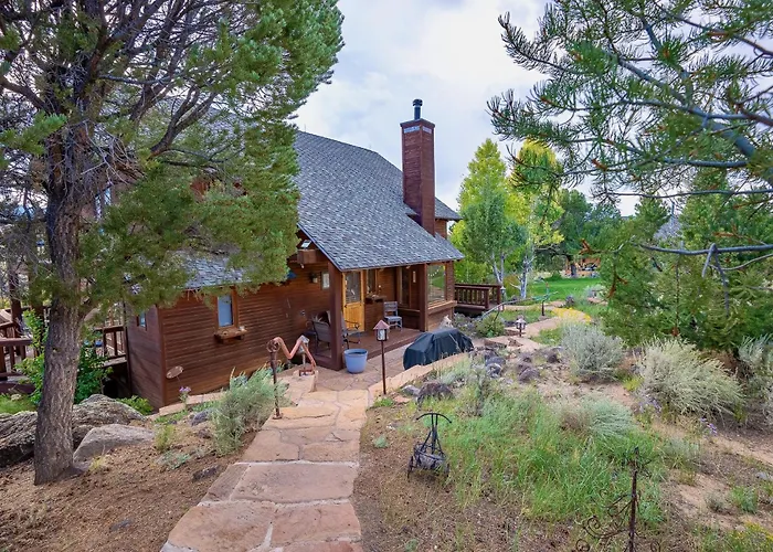 Tiny Creek Retreat