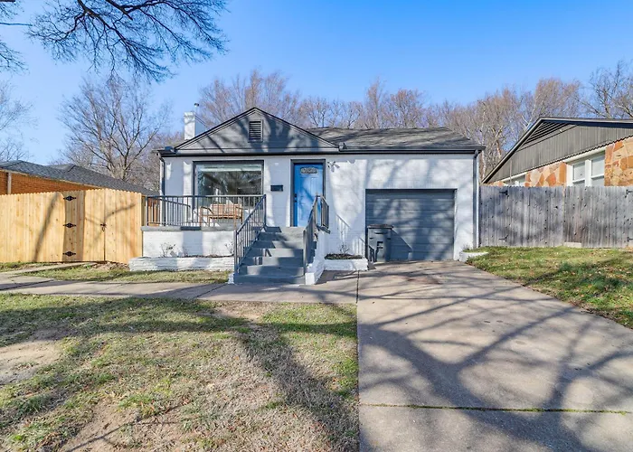 Lovely Tulsa Vacation Rental ~ 3 Mi To Downtown!