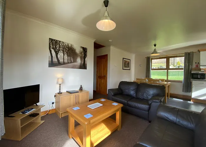 Bracken Lodges, Loch Tay, Linnie Lodge