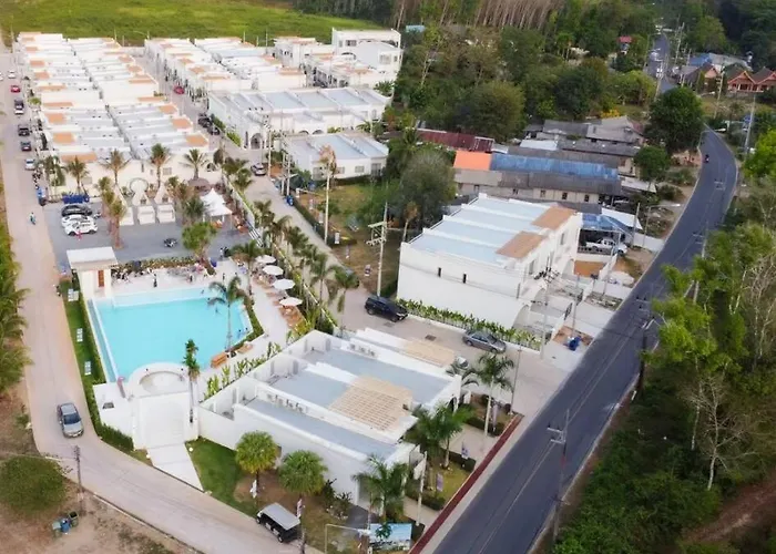 Yamu Pool Villa
