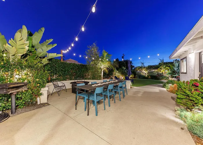 Charming Beach Bungalows - 4Br, Sleeps 10, Pets Ok