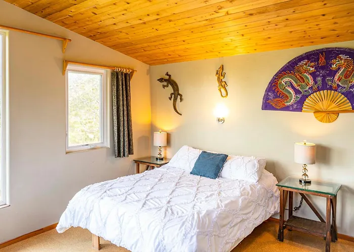 Volcano Inn Bed N Breakfast