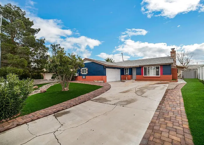 Las Vegas Retreat - 5 Mins From The Strip Home
