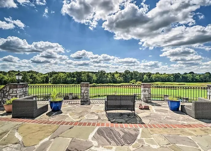 Manor On The 7Th