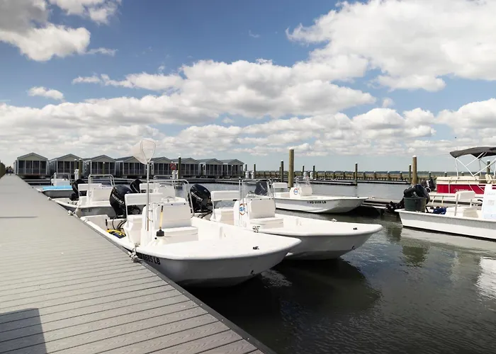 Blufin Bungalows & Marina
