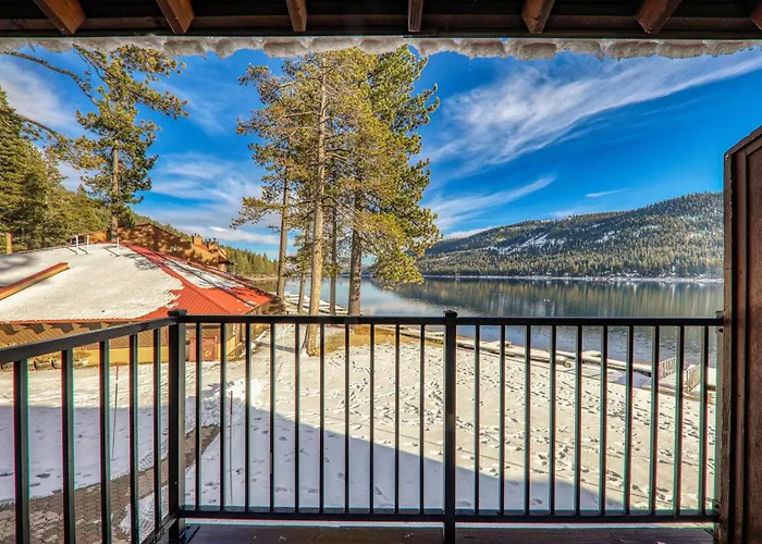 Beautiful Deluxe Studio W/Lake View #245 At Donner Lake Village
