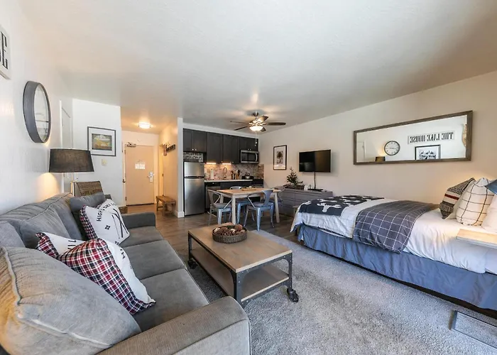 Beautiful Deluxe Studio W/Lake View #245 At Donner Lake Village