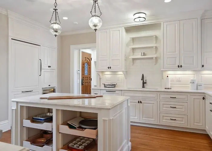 Luxury 6600 Sq.Ft Stunning Home/Sleeps 10+