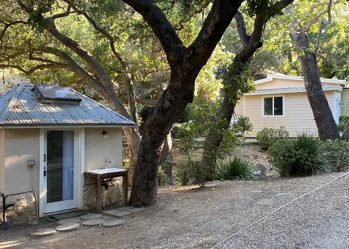 Malibu Ranch Guest House Hideway