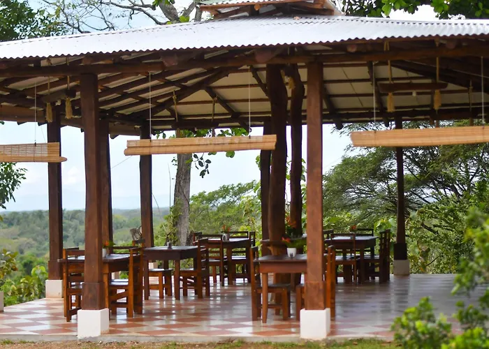 Tarcoles Birding Lodge