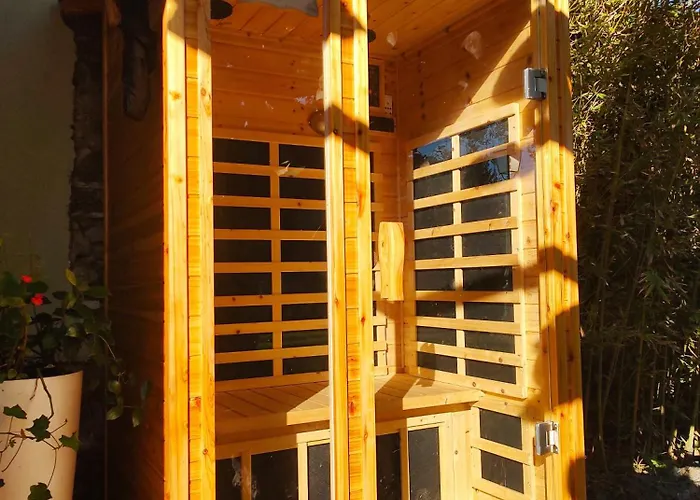 Wellness Versilia -Sauna & Jacuzzi- Free Parking- Villa Marina di Massa