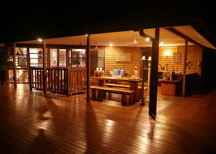 Fairy Falls - Romantic Daintree Rainforest Retreat With Enchanting Waterfall