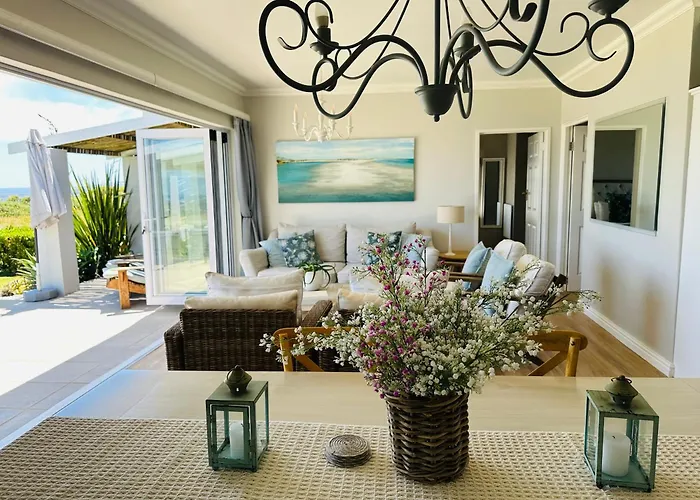 Seapearl Oceanfront Villa And Cottage