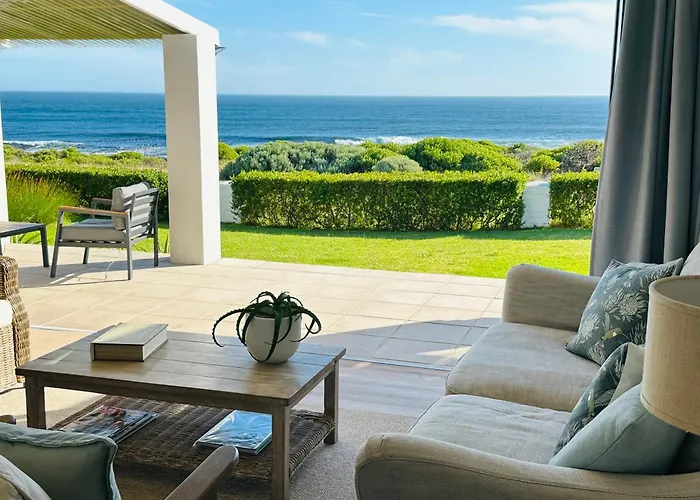 Seapearl Oceanfront Villa And Cottage