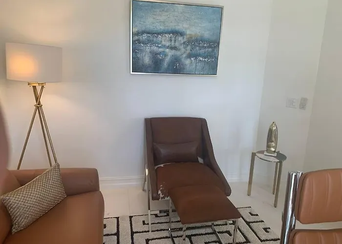 Aaa - Marco Island Luxury Home, Walk To The Beach.