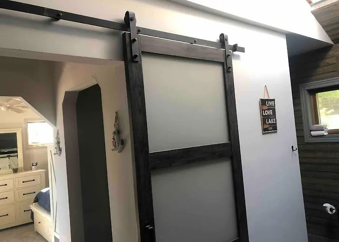 The Huron Hutch